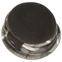 Agnes Karo Fuggerhut By McBURN