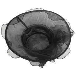Alternative view of Mavis Anlasshut By Betmar